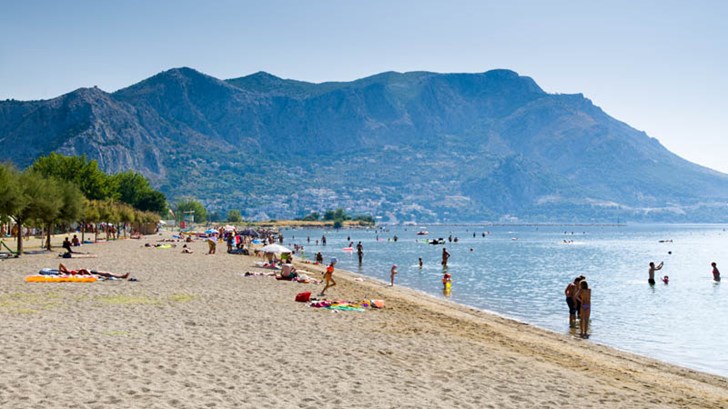 Pješčana plaža Omiš